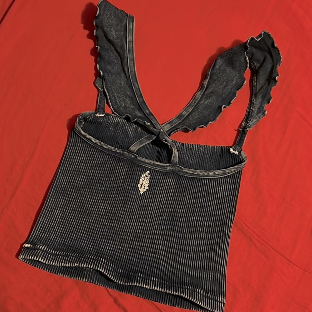 Happiness Runs Flirty Crop Tank - Picture 9 of 10